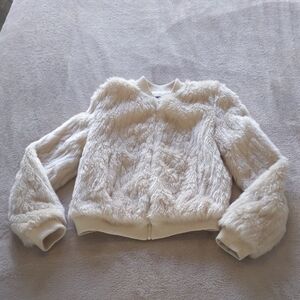Chic Cream Faux Fur Jacket